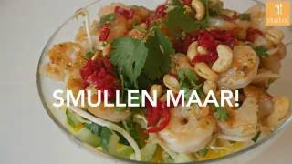 Oosterse salade met wok garnalen [upl. by Aljan145]