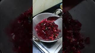 Beetroot Poriyal Hotel style Tasty Beetroot thoran recipeNikis kitchen [upl. by Aihsotan]