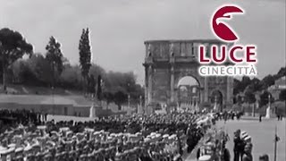 Benito Mussolini parata delle bande militari italiane e tedesche 1938 [upl. by Eicirtap]