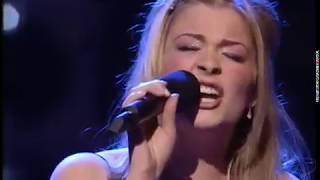 Leann Rimes  How Do I Live  Live [upl. by Letnuahc]