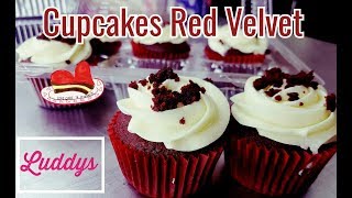 Postres para vender en San Valentin ❤ Cupcakes Red Velvet con betún de Queso [upl. by Willet]