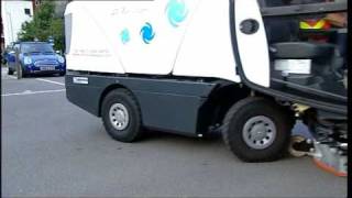 Archive Johnston Sweepers CX200 Compact Street Sweeper for road sweeping in urban areas [upl. by Yhtir]