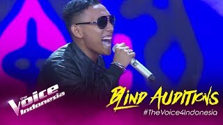 Antonio  Cukup Siti Nurbaya  Blind Auditions  The Voice Indonesia GTV 2019 [upl. by Enilkcaj]