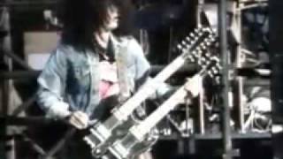 Guns N Roses  Knocking On Heavens Door Live [upl. by Korry]