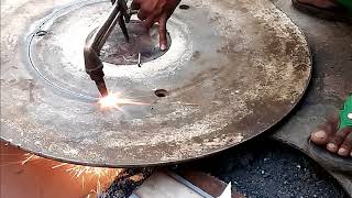 OXY ACETYLENE CUTTING a Circle Accurately using a Cutting Torch Big Circle [upl. by Psyche]