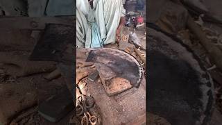 A man repairing toka blad😯😯 viralvideo ytshorts youtubeshorts viralshorts gardeningtool [upl. by Gui218]