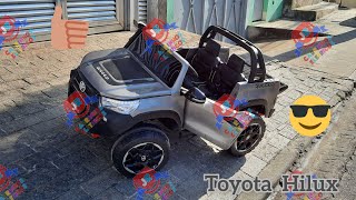 TOYOTA HILUX CINZA JR CARRINHOS ELÉTRICOS PARA MENINOS E MENINAS DIVERSÃO GARANTIDA [upl. by Iormina]