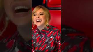 Jürinin İngilizceyle imtihanı 😂 hadise beyazıtöztürk osestürkiye [upl. by Gorges]