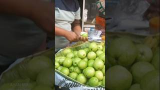 Tasty Guava Chaat  guava guavachaat peyaramakha streetfood food foodie fruit fruitcutting [upl. by Genvieve928]