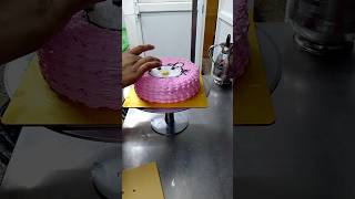 Beautiful cake decorating shortvideo youtubeshorts ytshor [upl. by Scot]