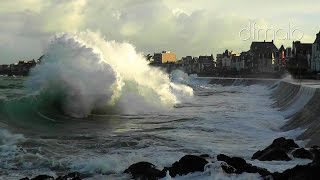 SaintMalo Grande Marée 2016 Hightide Springflut Nov 2016 [upl. by Gausman]