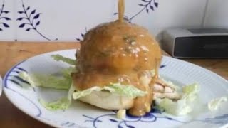 Hjemmelavet kylling burger  sandwich Her Sakon Nakhon Thailand [upl. by Garlinda]