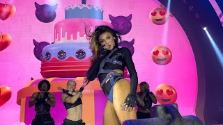 Pabllo Vittar  Parabéns Ao Vivo Brasília 4K na praia 12082023 [upl. by Doownelg499]