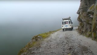 Les routes de limpossible  Chine entre falaises vertigineuses et mines dor cachées [upl. by Younger]