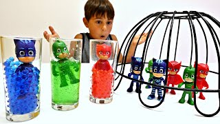 PJ Mask Spielzeug Die PJ Pyjamahelden verwandeln sich Spielzeuge für Kinder [upl. by Jacobsohn406]