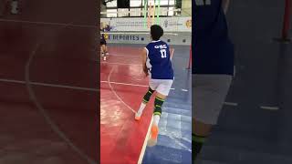 Un exelente ataque😂😆 shorts voleibol voley volleyball [upl. by Aikemot]