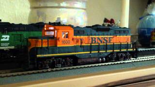 Walthers Trainline EMD GP9m BNSF with DCC Decoder [upl. by Wheelwright]