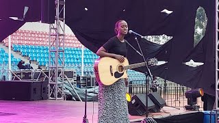 VANISSY UWASE AKA THE STREET SINGER STEALS THE SHOW AT ISRAEL MBONYIS CONCERT  BEAUTIFUL VOICE [upl. by Adirahs]