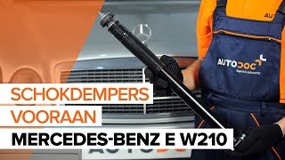 Hoe een schokdempers vooraan vervangen op een MERCEDESBENZ E W210 HANDLEIDING [upl. by Blumenthal]