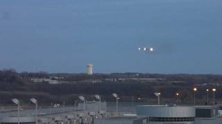 Delta Airlines DC951 LOUD Reverse Thrust at Minneapolis Intl Airport [upl. by How458]