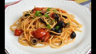 Pasta alla puttanesca un primo piatto semplice e gustoso [upl. by Analaf]