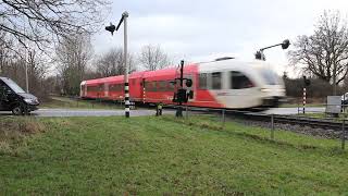 Overwegen in de Europaweg in Doetinchem [upl. by Adnomar]