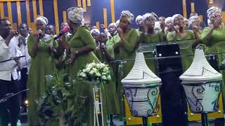 ABATORANYIJWE CHOIR ADEPR KOVE BANDITSE AMATEKA ADASANZWE MURI ADEPR CYAHAFI MBEGA IBIHE WEEE [upl. by Meunier]